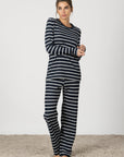 Patrizia | Pigiama Lungo - Blu Navy a Righe